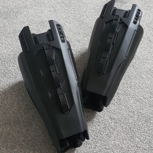 Stealth Gauntlets Armour Superhero Cosplay Costume Movie Cape Armor Muscle Suit Replica Prop