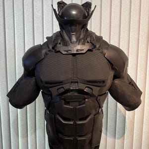 Conjunto de combinação híbrida (pescoço/ombros/braços/peito/abdômen) fantasia de cosplay de super-herói capa de filme armadura muscular réplica de adereço