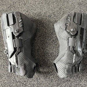 HeroMuscle Gauntlets Armour Superhero Cosplay Costume Movie Cape Armor Muscle Suit Replica Prop