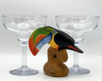 Personalisiertes Margarita-Glas aus bereiftem Polycarbonat, 16 Unzen, geätztes Sippin-Design