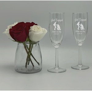 Verlobungs-Champagnerglas 2er-Set, maßgeschneidertes Champagnerglas, personalisierte Toastflöten, Verlobungsanzeige, Geschenk für Verlobung