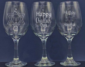Star of David Hanukkah wine glasses, Set of 8, cute Hanukkah Sayings, Menorah, whimsical Hanukkah, Hebrew Toast Sayings, Shalom, Mazel Tov