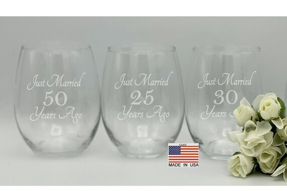 Etched Anniversary Wine Glass, Personalized 25th 30th 50th Gift - Etsy