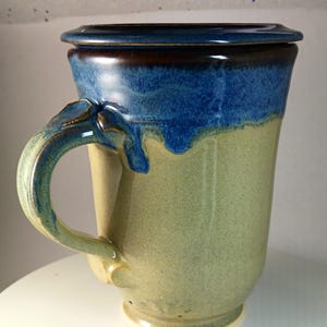 14oz. &quot;Designer Mug&quot; 1018DM, lidded stoneware mug, coffee/tea cup, yellow coffee/tea mug (Free Ground Advantage Shipping in the US)