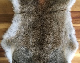1x WILD MEADOW Rabbit Skin Fur Pelt Tanned for animal training, dummy, crafts, fashion, soft furnishing, fly tying, accessories, LARP, TR10