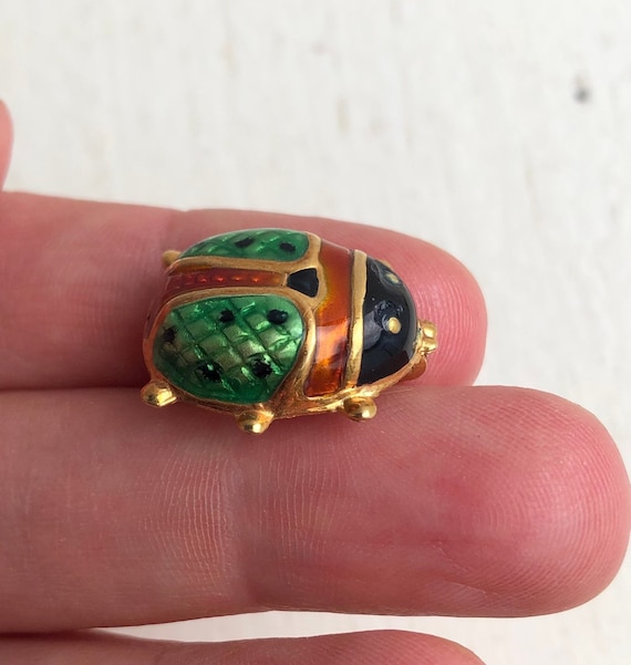 Vintage Gold Bug Brooch - 18k Enamel Lady Bug Pin… - image 4