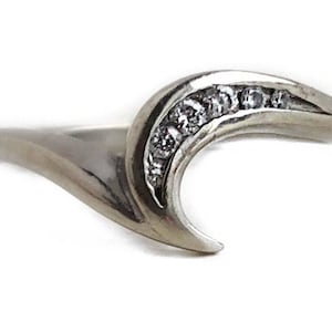 Vintage Diamond Ring - 14k White Gold & Diamond Free Form Ring Size 7 - Vintage Fine Jewelry