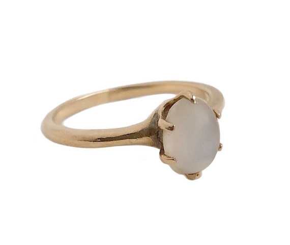 Antique Moonstone Ring - 14k Yellow Gold Victoria… - image 2