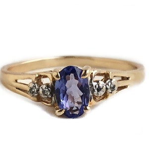 Vintage Tanzanite Ring - 10k Yellow Gold Purple Gemstone & Diamond Multi-Stone Ring Size 7