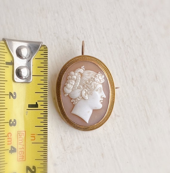 Antique Cameo Brooch - Edwardian 10k Yellow Gold … - image 3