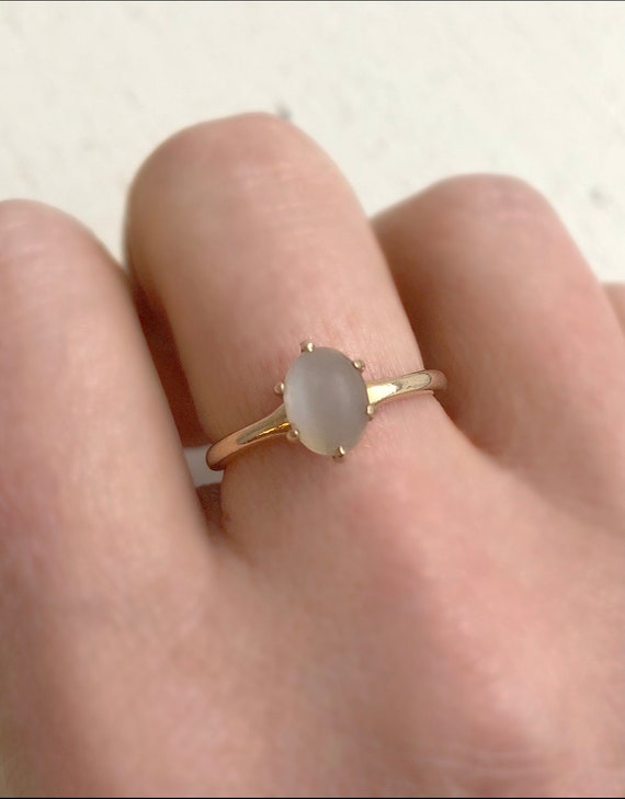 Antique Moonstone Ring - 14k Yellow Gold Victoria… - image 4