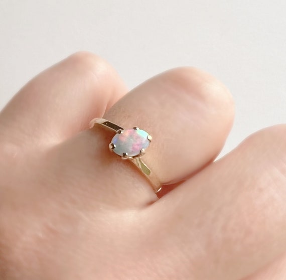 Vintage Opal Ring - 10K Yellow Gold Solitaire Rin… - image 5