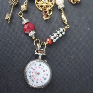 Collana orologio da tasca antico in oro vermeil, accento rosso gioielli, regalo di Natale per lei, Exclusive reinventato istruzione gioielli, argento,