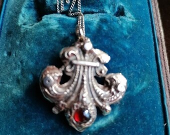 Aged Silver Fleur de Lys Pendant: Garnet Victorian Style Necklace
