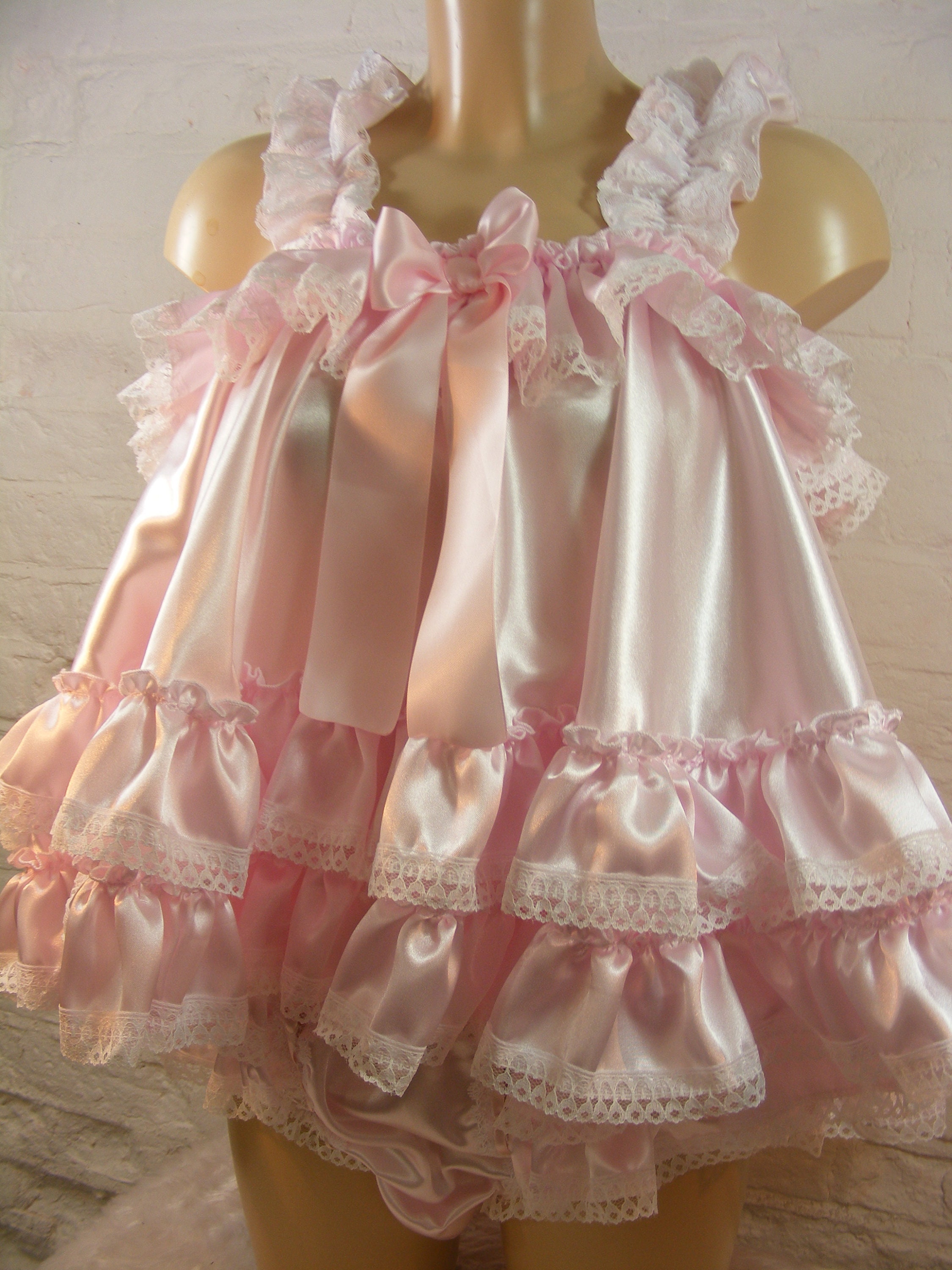Deshabillé satin doublé polaire sale