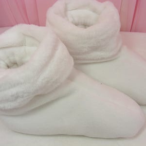 Gemütliche Hausschuhe Sissy Erwachsene Baby weiß kuschelfell & Vlies gepolsterte Booties ,B12