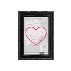 Carte du coeur du Botswana | Art de broderie personnalisé | Anniversaire personnalisé | Cadeau de fiançailles pour elle | Cadeau de mariage brodé à la main