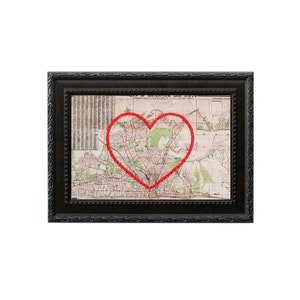 Carte coeur de Brighton, Angleterre | Art de broderie personnalisé | Anniversaire personnalisé | Cadeau de fiançailles pour elle | Cadeau de mariage brodé à la main