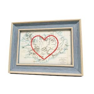 Carte du coeur de l'Islande | Cadeau de carte personnalisée | Cadeau d'anniversaire personnalisé pour lui | Cadeau de mariage | Impression de carte vintage de l'Islande, coeur brodé