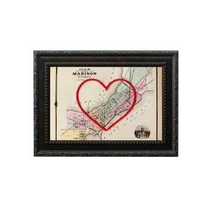 Madison Heart Carte | Art de broderie personnalisé d’histoire d’amour | Cadeau d’anniversaire pour les | Cadeau de fiançailles pour | Cadeau personnalisé de graduation