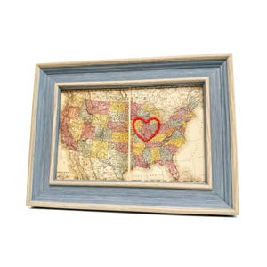 Carte du coeur de l'Illinois | Cadeau de carte personnalisée | Cadeau d'anniversaire personnalisé | Cadeau Saint Valentin | Carte vintage de l'Illinois, coeur brodé à la main