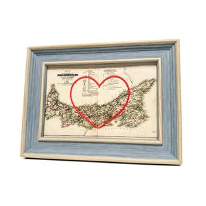 Carte cardiaque de l'Île-du-Prince-Édouard | Cadeau de carte personnalisée | Art d'anniversaire encadré | Cadeau Saint Valentin | Carte vintage de l'Île-du-Prince-Édouard brodée à la main