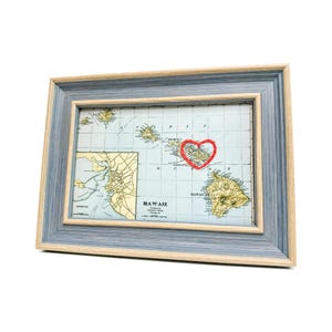 Carte du coeur de Maui | Cadeau de carte personnalisée | Cadre d'art personnalisé anniversaire | Cadeau Saint Valentin | Carte vintage de Maui, coeur brodé à la main