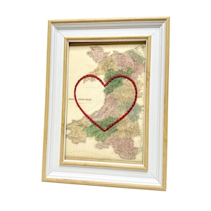 Carte cardiaque du Pays de Galles | Cadeau de carte personnalisée | Cadeau d'anniversaire personnalisé | Cadeau de Saint-Valentin | Carte vintage du Pays de Galles, coeur brodé à la main
