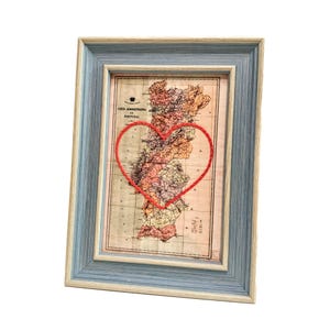 Carte du coeur du Portugal | Cadeau de carte personnalisée | Cadeau d'anniversaire personnalisé | Cadeau Saint Valentin | Carte vintage du Portugal, coeur brodé à la main