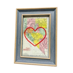 Carte du coeur du Nevada | Cadeau de carte personnalisée | Cadeau d'anniversaire personnalisé | Cadeau Saint Valentin | Carte vintage du Nevada, coeur brodé à la main