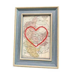 Carte cardiaque du Danemark | Cadeau de carte personnalisée | Cadeau d'anniversaire personnalisé | Cadeau Saint Valentin | Carte vintage du Danemark, coeur brodé à la main