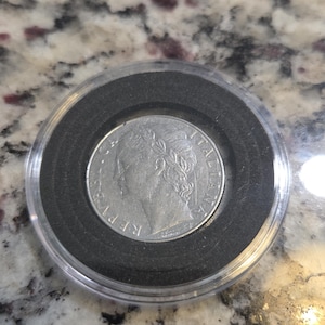 Vintage Italy 1957 lire 100 coin Italian Republic Bay Tree Minerva standing Art - Very rare coin. OUT OF CIRCULATION