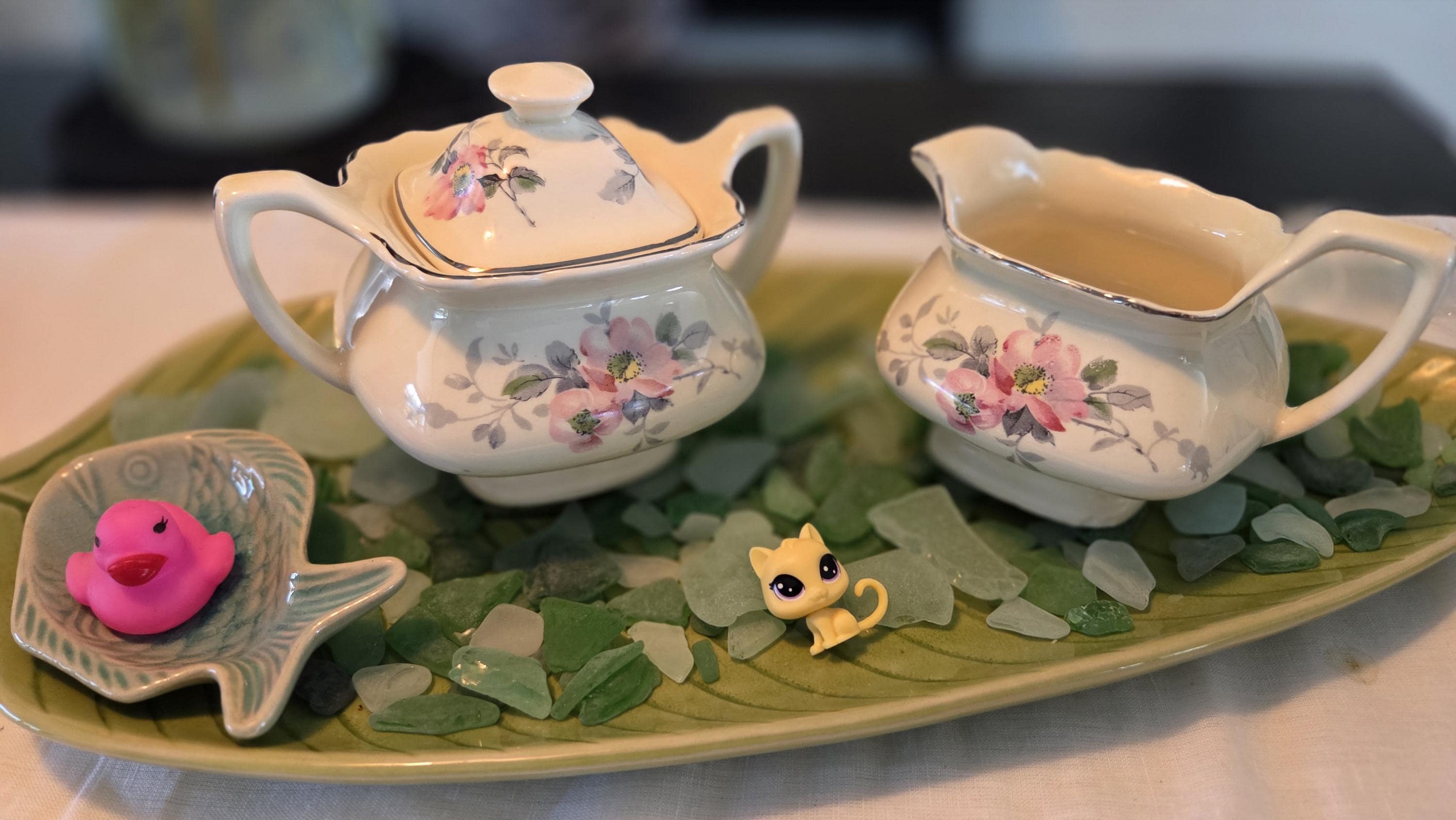 ヴィンテージMosser Glass　ラージサイズ　脚付きベリーボウル 　刻印 ヴィンテージMosser Glass ラージサイズ 脚付きベリーボウル 刻印