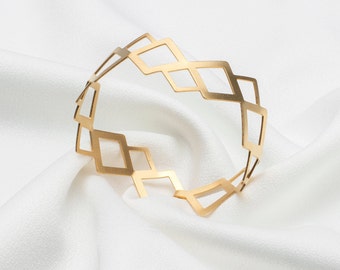 Gold Geometric Bracelet, Gold Cuff, Gold Bracelet, Geometric Bracelete, Gold Bangle, Geometric Jewelry, Triangle Bracelet, Valentine's Gift