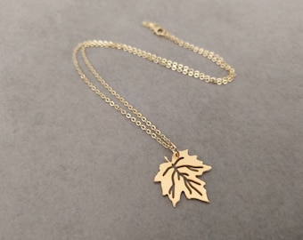 Halsband med bladguld, halsband med kanadablad, bladguld, bladsmycken, guldhalsband, bladhänge, guldhänge, kanadahalsband