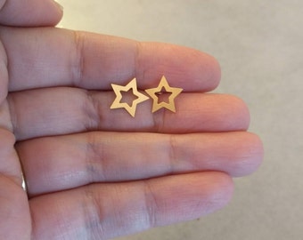 Star Stud earrings, Gold Star Earrings, Gold Earrings, Stud Earrings, Gold Post Earrings, Ear Studs, gold studs, Gift For Her, Star Studs