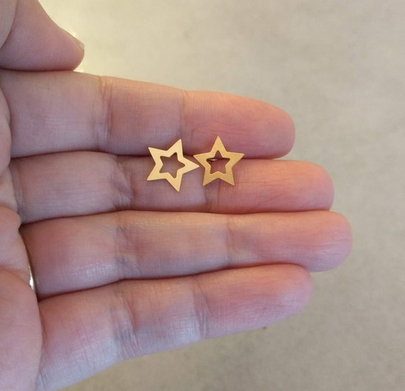 Nautical Star Gold Stud Earrings | Tulsa Body Jewelry