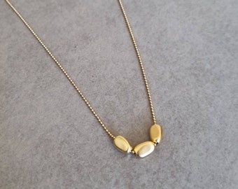 Gold Beads Necklace, Beads Necklace, Everyday Necklace, Pendant Necklace, Gold Stone Beads Necklace, Gold Necklace, Oval Beads, Gift for her