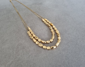 Collana di perline dorate, collana a strati dorati, collana importante, collana di perline, regalo per lei, collana lunga di perline dorate, perline dorate
