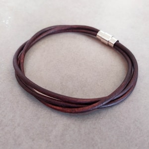 Leren herenarmband, herenarmband, leren armband, herensieraden, bruine leren armband, cadeau voor hem, cadeau vriendje, armbanden voor mannen