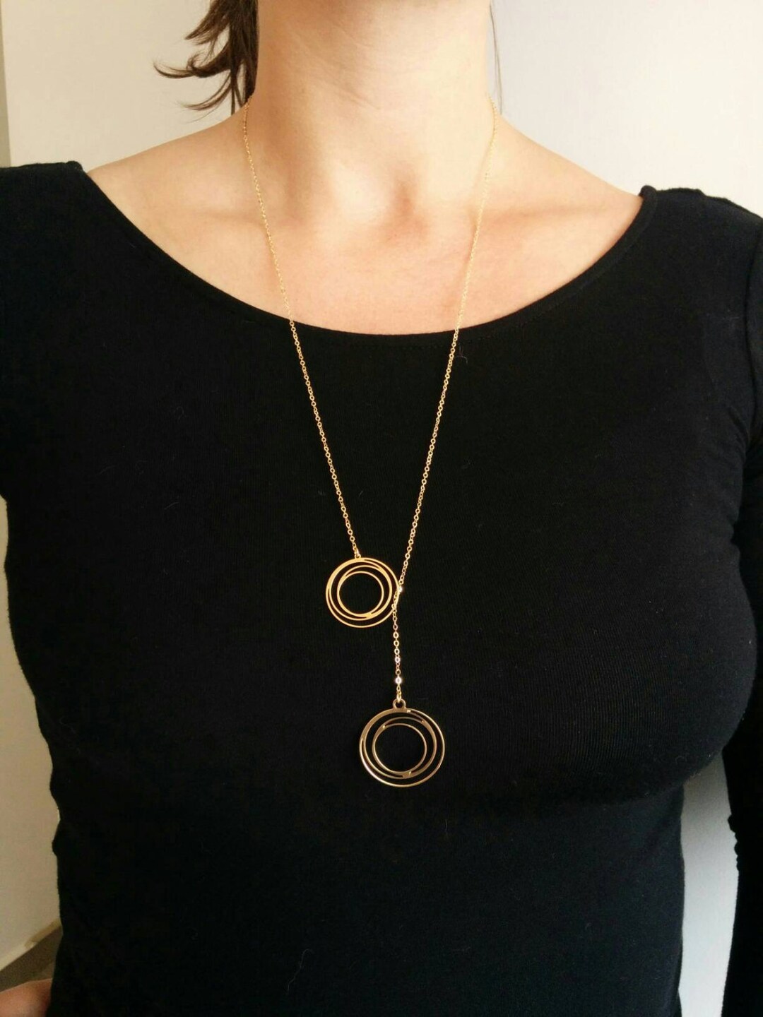 Long Chain Necklace with Circular Pendant