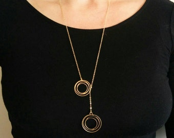 Circles pendant, long gold necklace