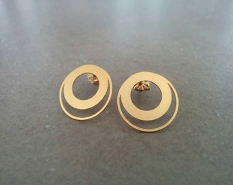 Gold Stud Earrings, Gold Earrings, Stud Earrings, Gold Post Earrings, Ear Studs, Circle earrings, gold studs, Gift For Her, Wedding Gift