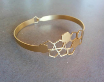 Pulsera de panal de oro, pulsera delgada, pulsera geométrica de oro, pulsera de oro, pulsera de puño, brazalete de oro, regalo de dama de honor, puño delgado