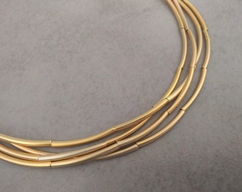 Gouden strandketting, gouden gelaagde ketting, gouden buisketting, gouden ketting, verklaring ketting, lange ketting, multi strand ketting
