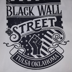 Camiseta negra de Wall Street