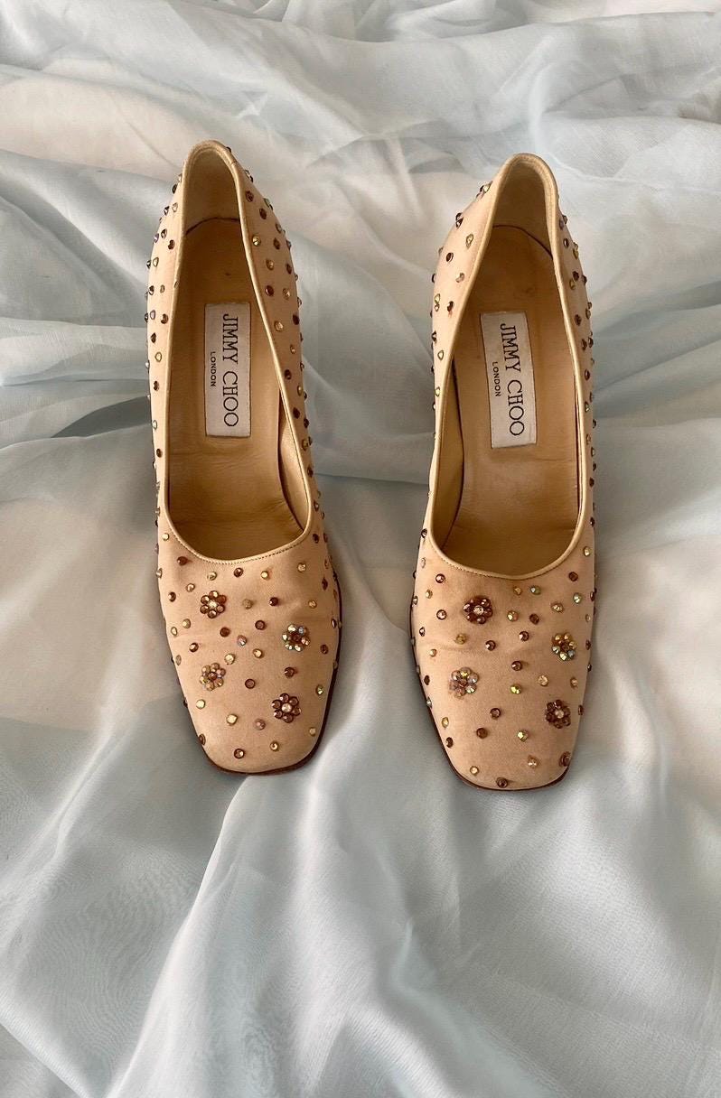 JIMMY CHOO Y2k グランジ ジミー チュウ」がケンダル・ジェンナーを再びフィーチャーした