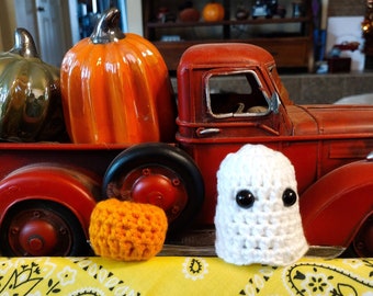 Halloween Decor, Crochet Ghost, Crochet Pumpkin, Amigurumi, Fall Decor, Childs Toy, Halloween Toy, Stuffy, Plush Toy, Handmade Crochet.
