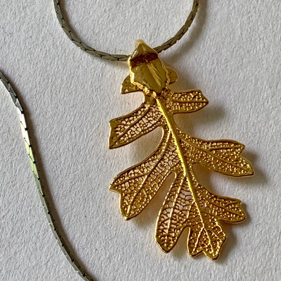 Golden Oak Leaf Necklace, vintage jewelry