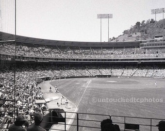 Photographie du stade Candlestick Park - noir et blanc - une pièce unique provenant de San Francisco, où les Giants de San Francisco jouaient au baseball
